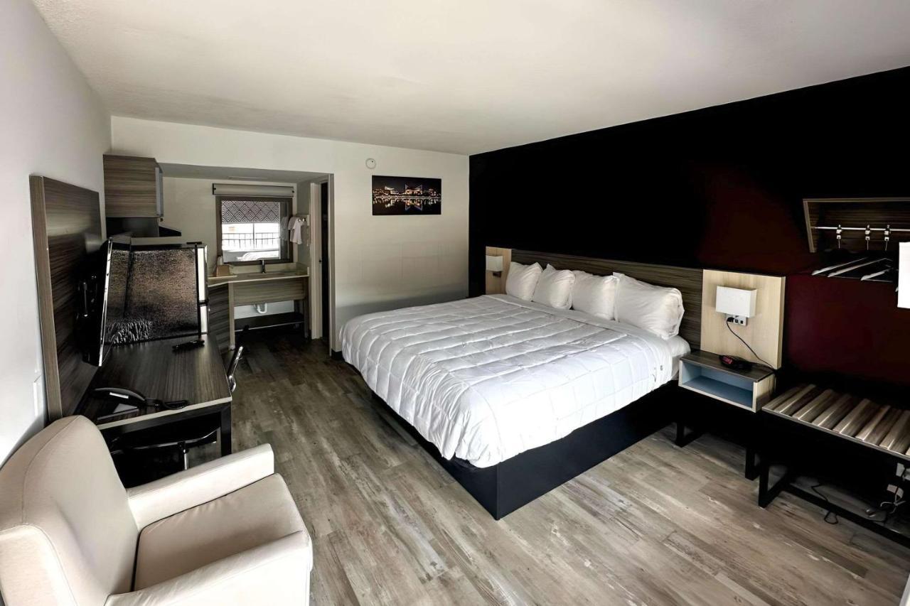 Suburban Studios Cleveland Tn I-75 Экстерьер фото